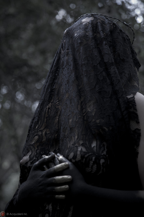 Featured Image Dark veil